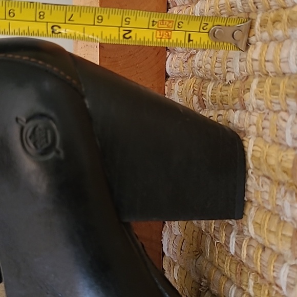 Born Gertrude Size 8 Heeled Shoes Comfortable EUC - Picture 8 of 10
